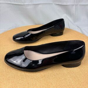 Ecco | Women’s Black Patent Leather Ballerina Flat Shoes | Size 6-6.5